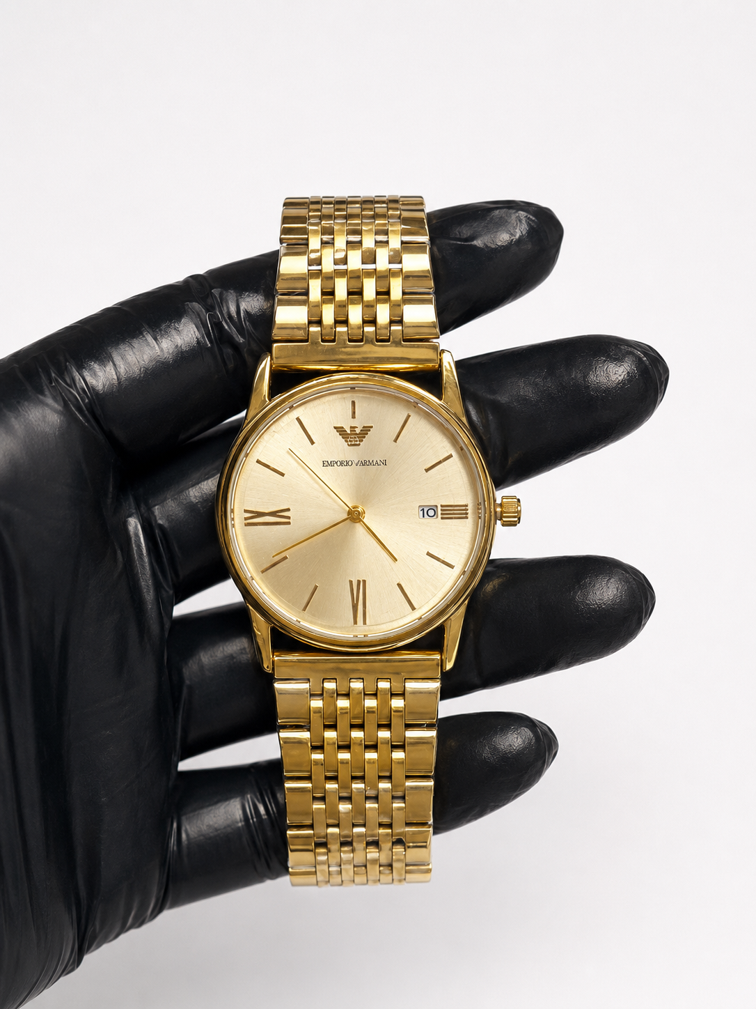 Emporio Armani Dourado — Mostrador Champagne