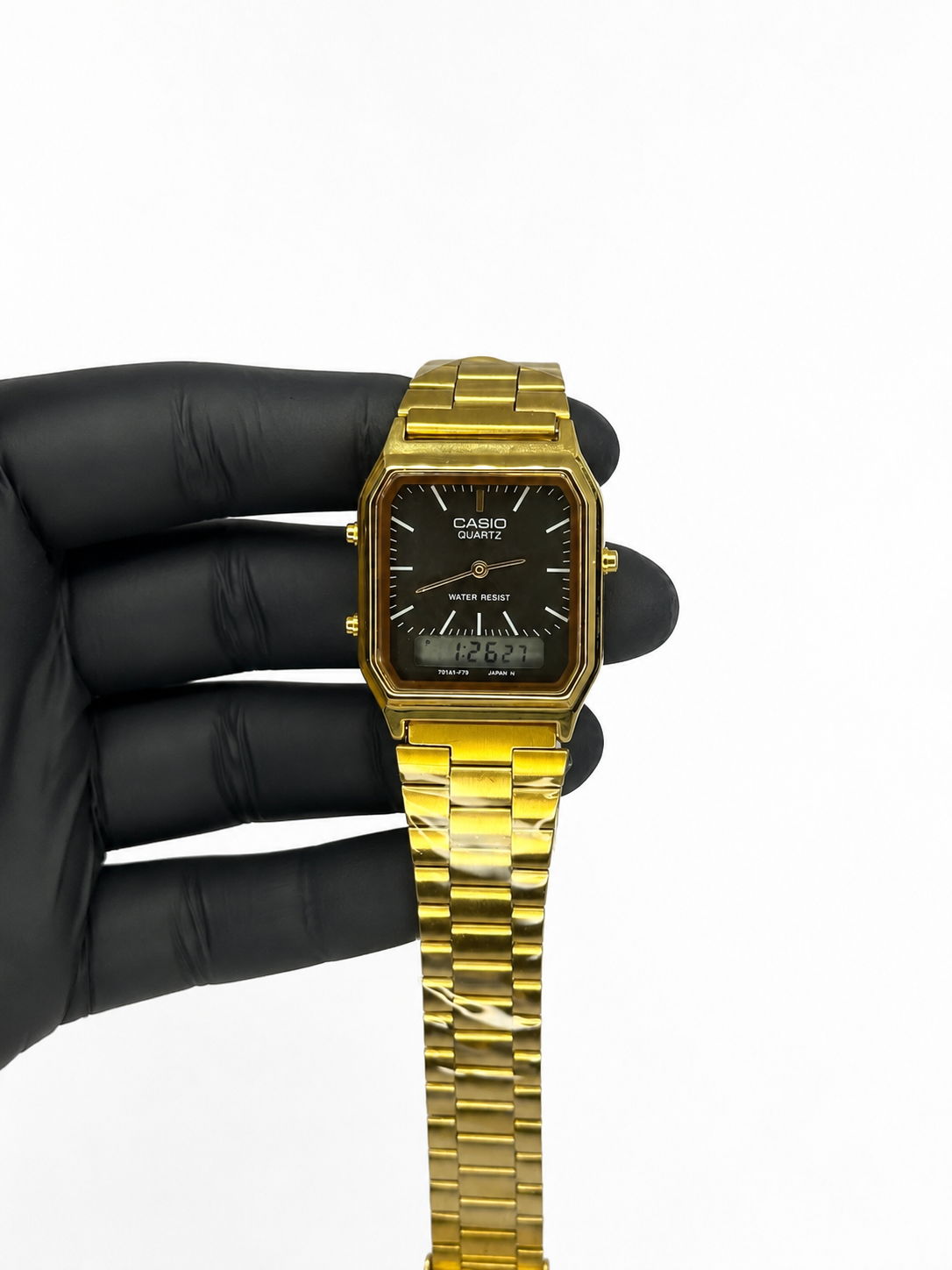 Relógio Casio Vintage Dourado com Mostrador Preto