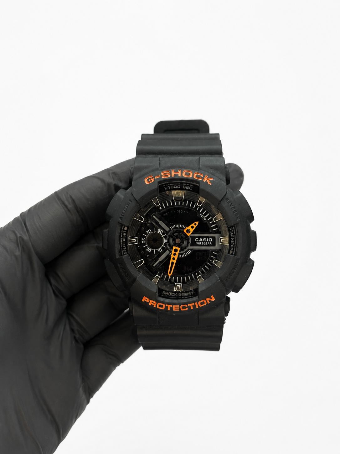 Relógio G-Shock Preto com Detalhes Laranja